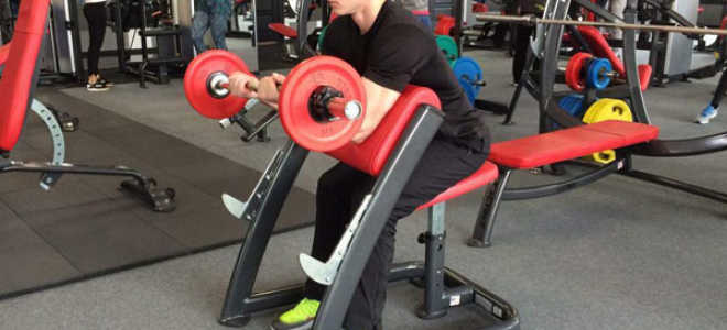 Bending of hands on the bench LARRY-SCOTT